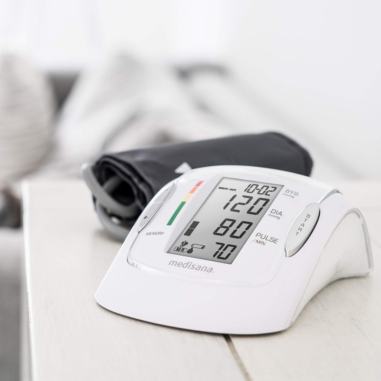 medisana-mtp-pro-tensi-metro-de-brazo-con-memoria-2x99-escala-de-sem-foro-y-dete image 5