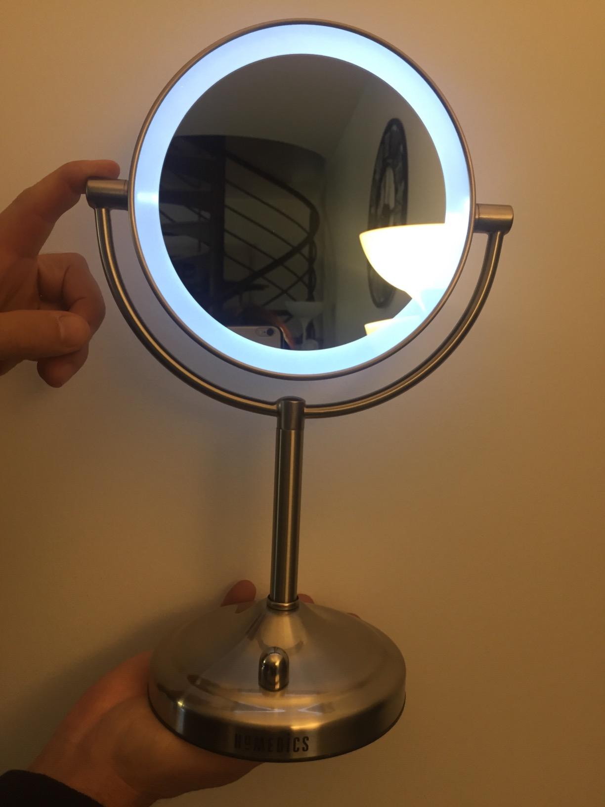 Muy útil en el baño sin luz