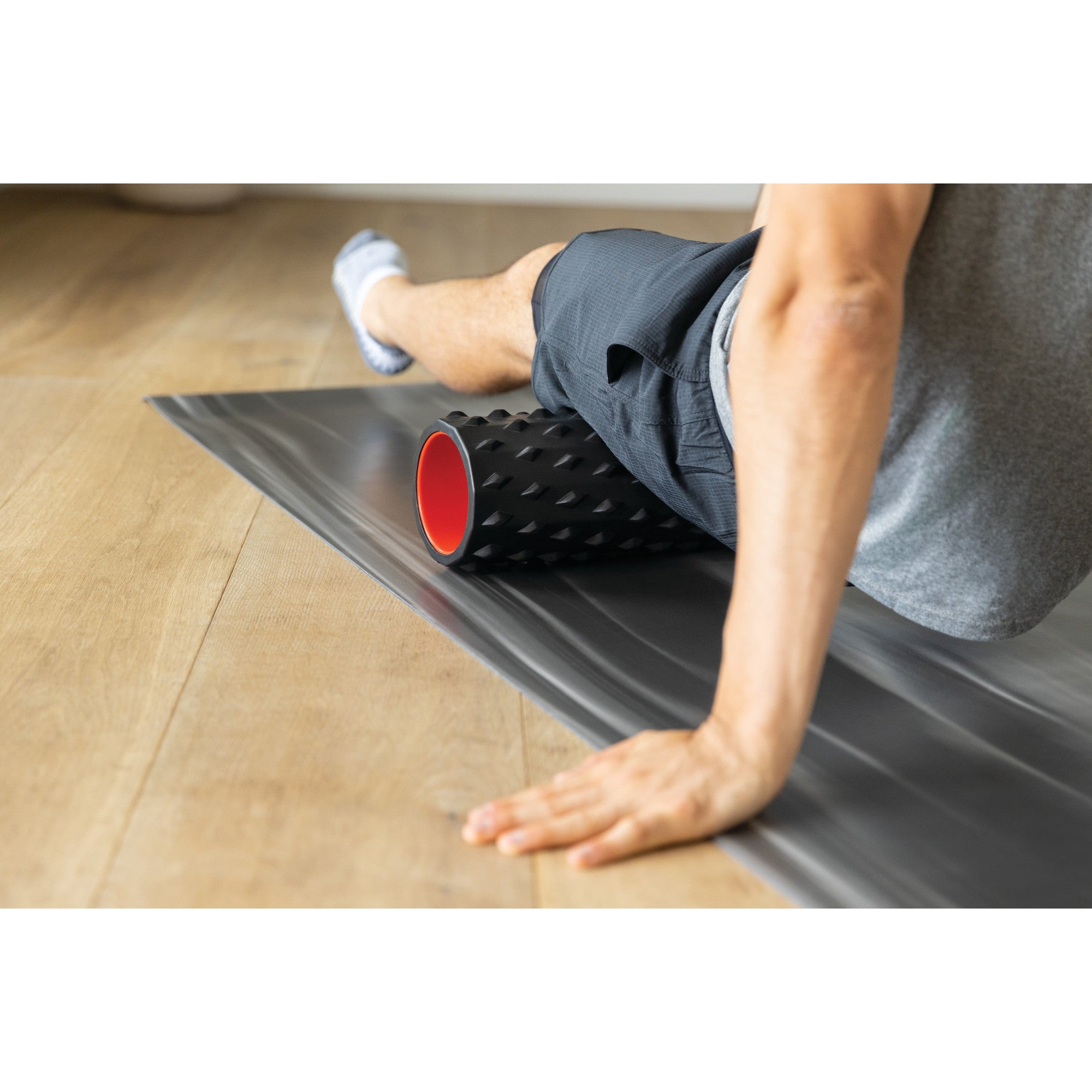 triggerpoint-carbon-foam-roller-rodillo-de-espuma-de-tejido-profundo-con-espuma- image 5